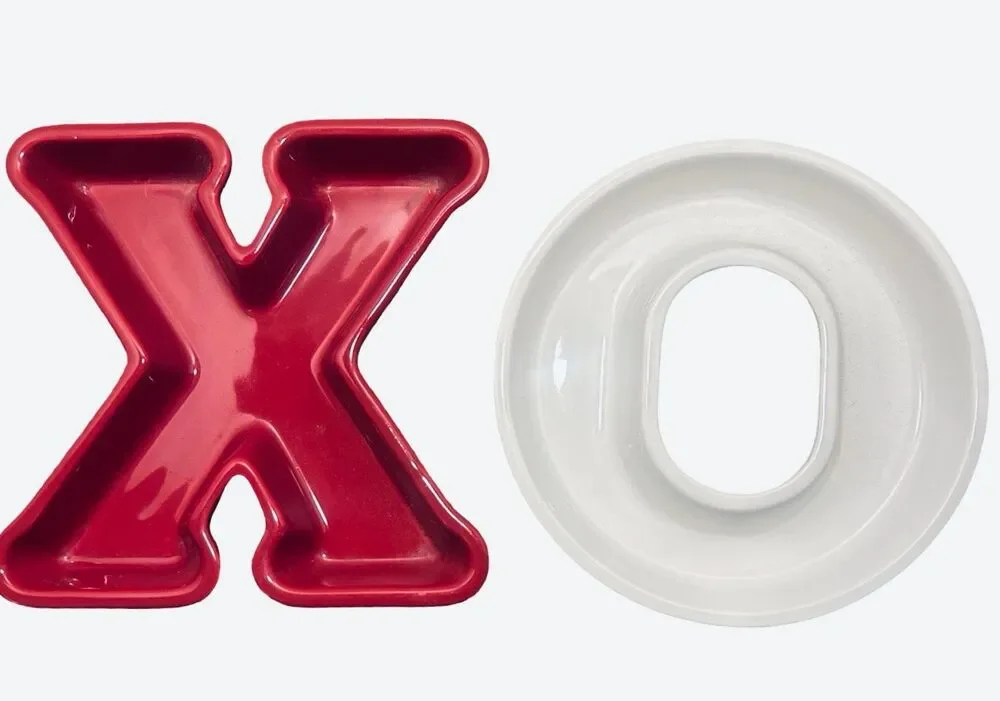 Pottery Barn Set of 4 XOXO Candy Dishes